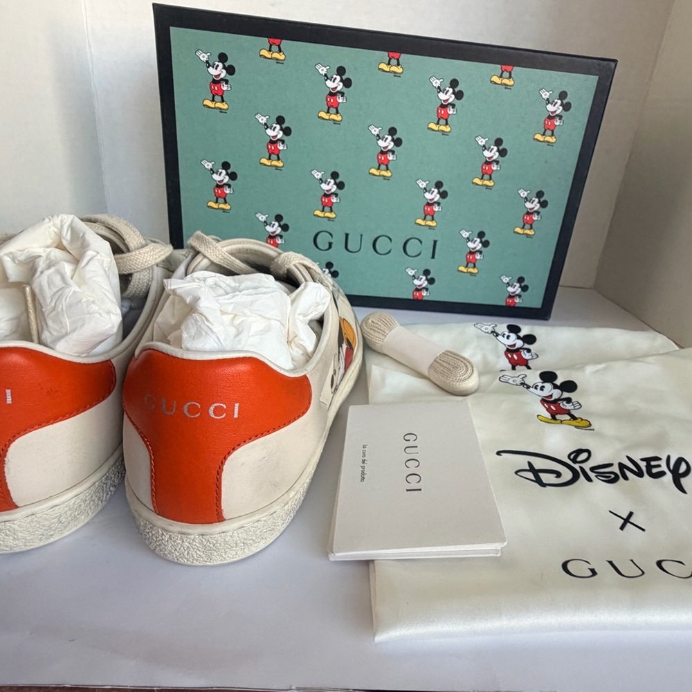 PRE - LOVED: Gucci Cream Leather Mickey Sneakers with Orange Heel - Picture 2 of 13